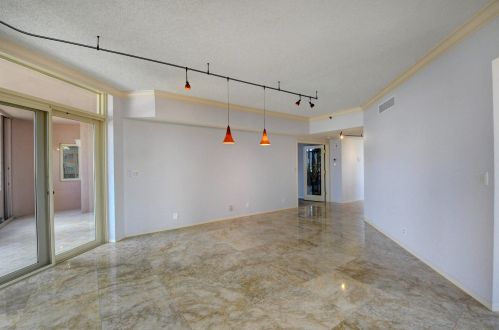 300 5th Ave, Boca Raton FL  33432-5056 exterior