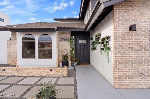 15026 19th Way, Phoenix AZ  85022-3905 exterior