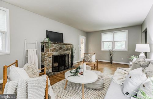 5066 Bonnie Branch Rd, Ellicott MD 21043-7002 exterior