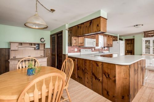 7 Cranbrook Ln, Dover NH 03820-2005 exterior