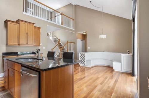 700 Highpointe Cir, Pittsburgh PA 15220-1854 exterior