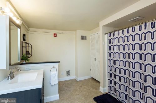 441 Nevin St, Lancaster PA  17603-3360 exterior