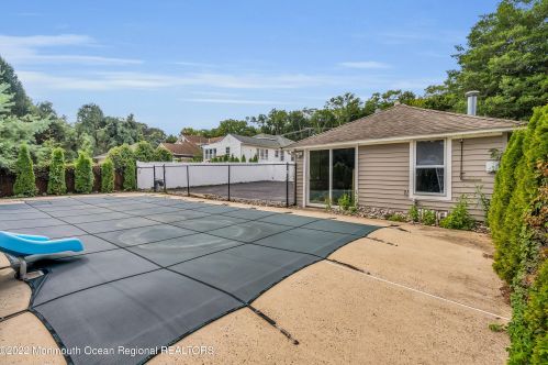 308 Monmouth Rd, West Long Branch NJ 07764-1028 exterior