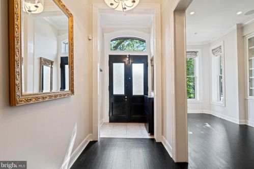 1840 15th St, Washington DC  20009-3938 exterior