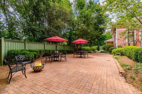 201 Concord Rd, Smyrna GA 30082-3701 exterior