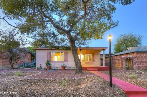 1922 8th St, Tucson, AZ 85719-5613