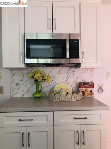 1210 Bentley St, Concord CA 94518-3814 exterior