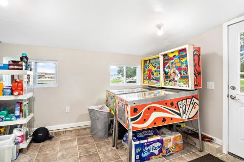 11800 Fairlind Dr, Saint Louis MO exterior