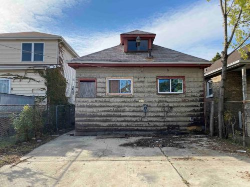 7519 May St, Chicago IL 60620-2955 exterior