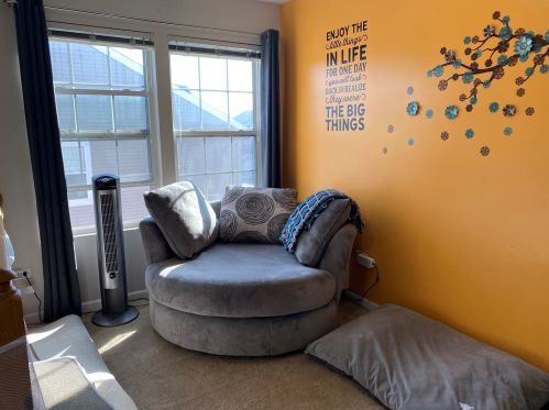 1330 Harvest Dr, Joliet IL 60403-0953 exterior