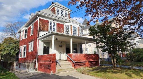 906 Orchard St, Peekskill, NY 10566-2728