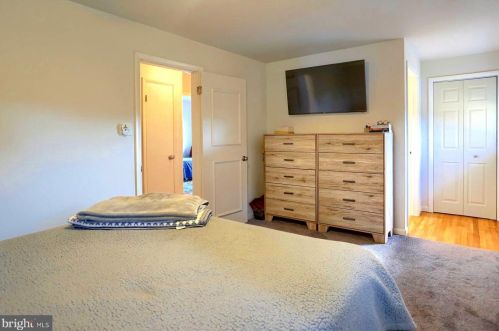 1131 Hermosa Ave, Lancaster PA 17601-1526 exterior