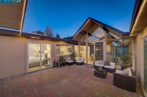 3766 Gainsborough Dr, Concord, CA 94518-1645