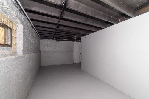 9132 Saginaw Ave, Chicago IL  60617-4150 exterior