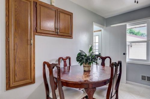 6350 Burdick Ave, Milwaukee WI 53219-4227 exterior