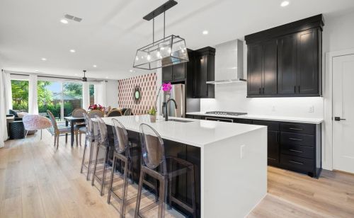 1011 Grandview Ave, Dallas, TX 75223-1516