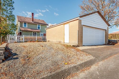 152 Jamaica Ave, Pittsburgh PA 15229-1748 exterior