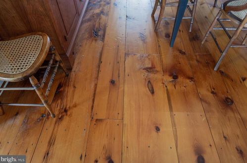 426 Dolly Dr, Lancaster PA 17601-3619 exterior