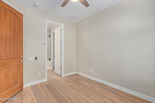 21713 38th Way, Phoenix AZ  85050-4923 exterior