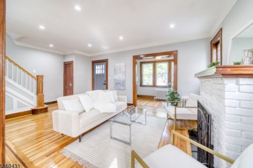 72 Hughes St, Maplewood NJ  07040-3304 exterior