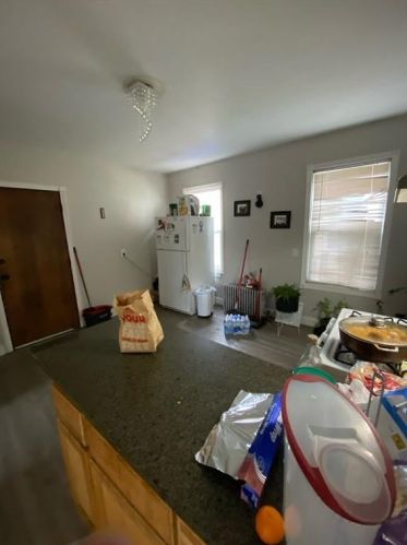 77 Vandewater St, Providence RI 02908-1624 exterior