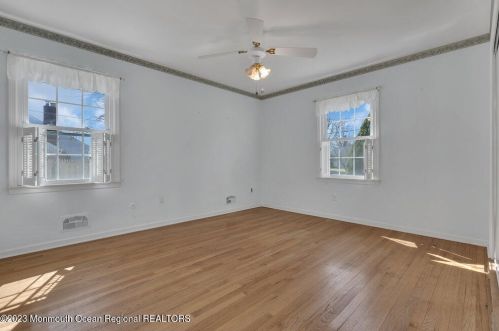 309 Eastham Rd, Point Pleasant Beach NJ 08742-2013 exterior