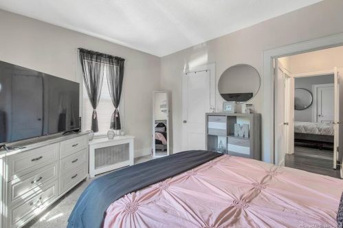 316 Monroe St, New Britain CT 06052-1628 exterior