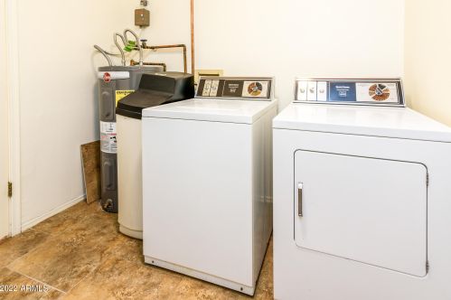 10254 Spg Crk Rd, Chandler AZ 85248-7944 exterior