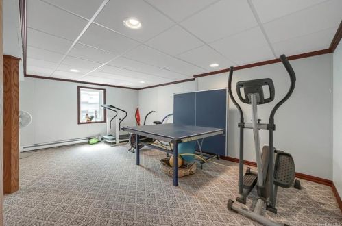 73 Stuart Dr, Poughkeepsie NY 12603-4719 exterior