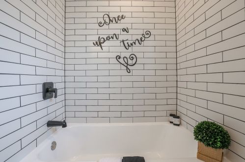 804 Fairfield Ave, Elmhurst IL  60126-4711 exterior