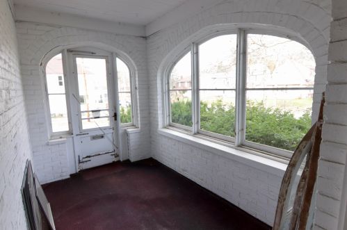 1130 Hall St, Grand Rapids, MI 49503-4861