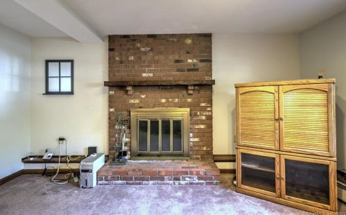 22 Lyda Dr, Milford CT 06460-3756 exterior