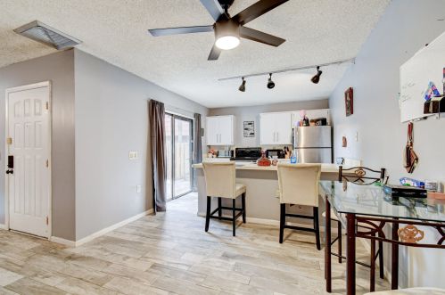 311 Live Oak Ln, Boynton Beach FL 33436-7107 exterior