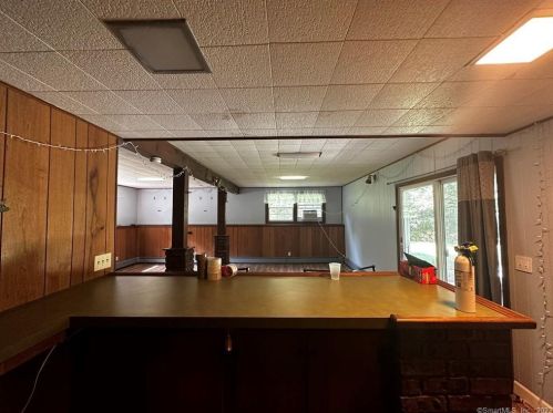 87 Box Mtn Dr, Vernon CT 06066-6305 exterior