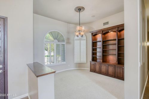 13810 34th St, Phoenix AZ  85032-5305 exterior