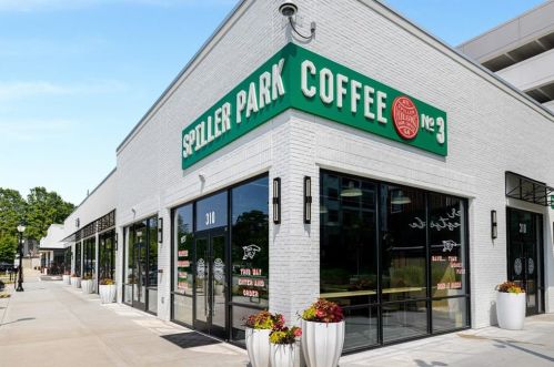 1716 Barfield Run, Atlanta GA  30318-2779 exterior