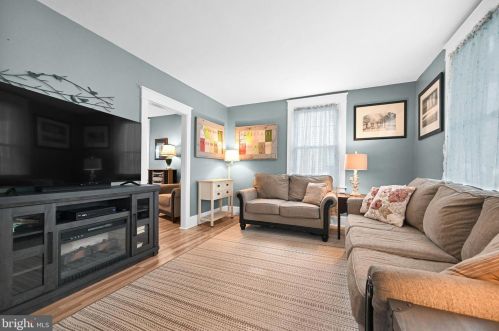 987 Baltimore St, Hanover PA  17331-4413 exterior