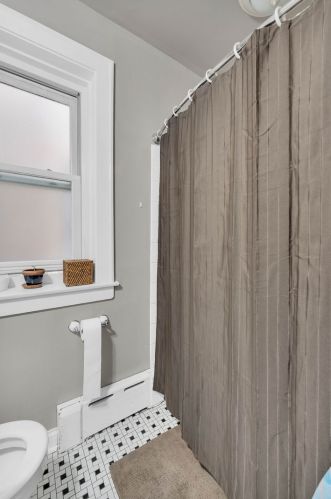 5442 Berteau Ave, Chicago IL 60641-1311 exterior