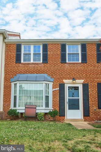 2314 Dearing St, Alexandria VA  22302-1803 exterior