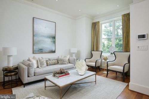 1803 Phelps Pl, Washington DC 20008-1851 exterior