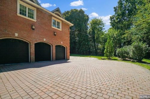 3 Pne Ter, Demarest NJ 07627-1214 exterior