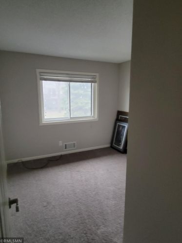 15711 Griffon Path, Saint Paul MN 55124-7027 exterior