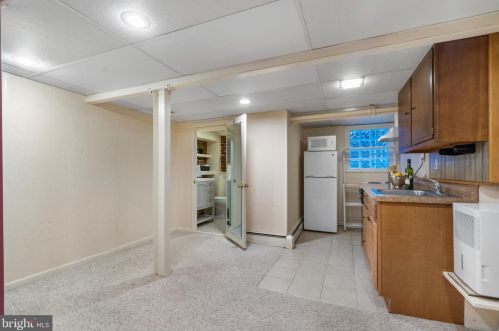 3708 Massachusetts Ave, Washington DC 20016-5812 exterior