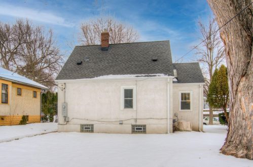 1160 James Ave, Saint Paul MN 55105-2919 exterior