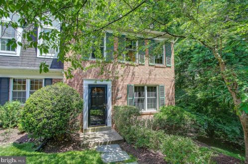 4623 Gemstone Ter, Rockville, MD 20852-2258