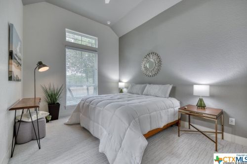 1044 Pegasus Dr, Spring Branch TX 78070 exterior