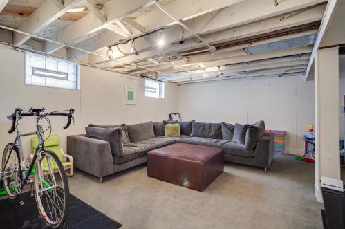 1305 Hartford Ave, Saint Paul MN 55116-1623 exterior