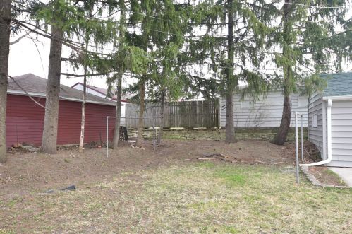 8100 Lancaster Ave, Milwaukee WI  53218-3652 exterior