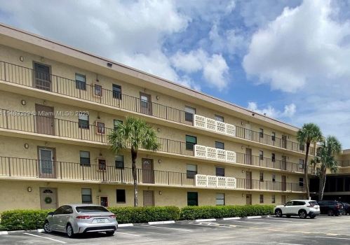 9355 8th St, Boca Raton FL 33428-6800 exterior