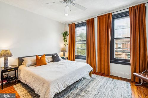 240 Fairmount Ave, Philadelphia PA  19123-2928 exterior